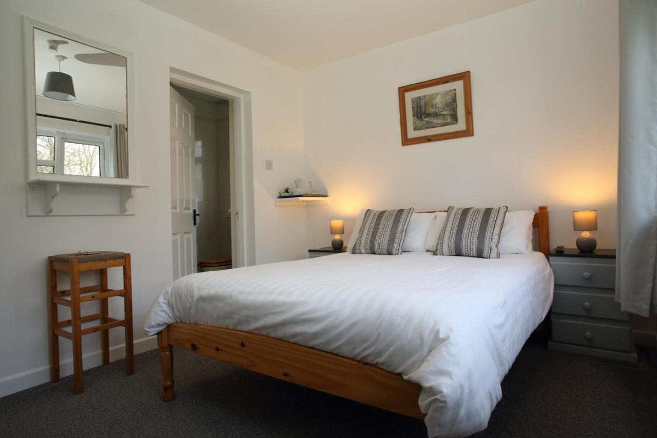 Riverfield Bed And Breakfast Gorey Exteriör bild